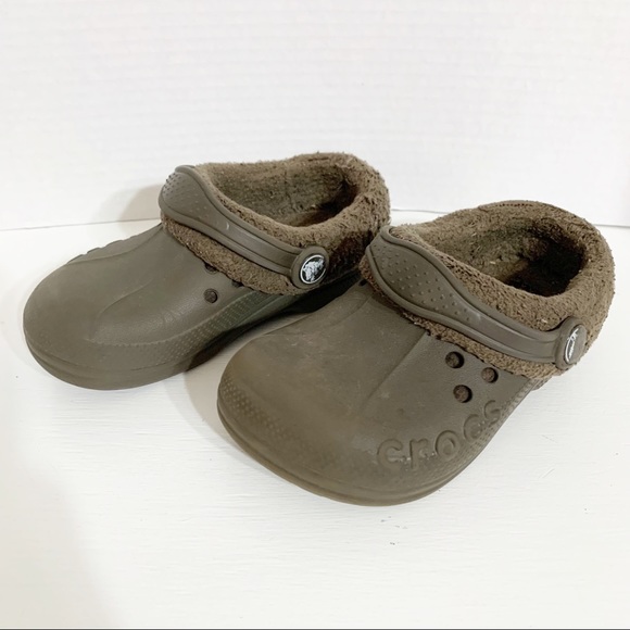 Dual Crocs Comfort™ Faux Fur Lined Adjustable Strap Croc Shoes Warm Brown 10-11 - Picture 1 of 13
